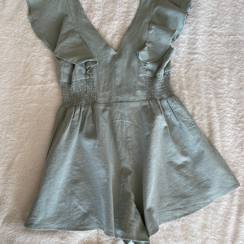 Ruffled romper - Picture 6 of 7